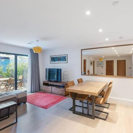 Stylish 2 Bed 2 Bath In Highgate & Free Parking Apartment London Luaran gambar